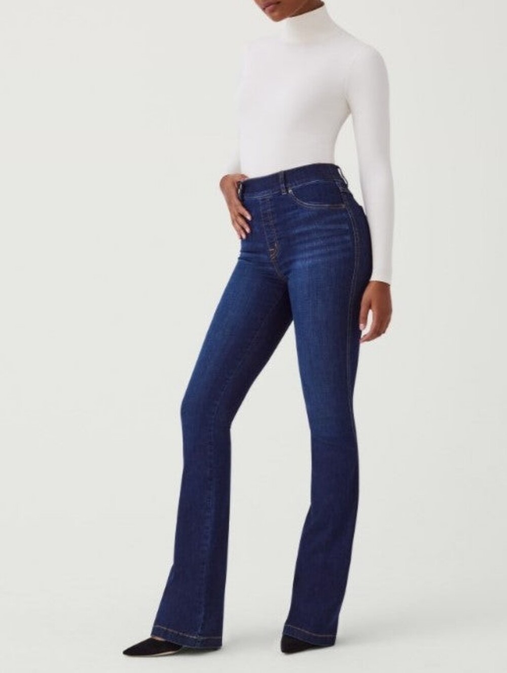 SPANX Pull-On Flare Jeans Medium | Sculpting Stretch Denim High Rise Long Inseam